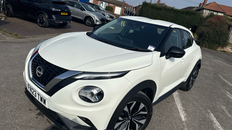 Nissan Juke 1.0 DiG-T 114 Acenta 5dr Petrol Hatchback